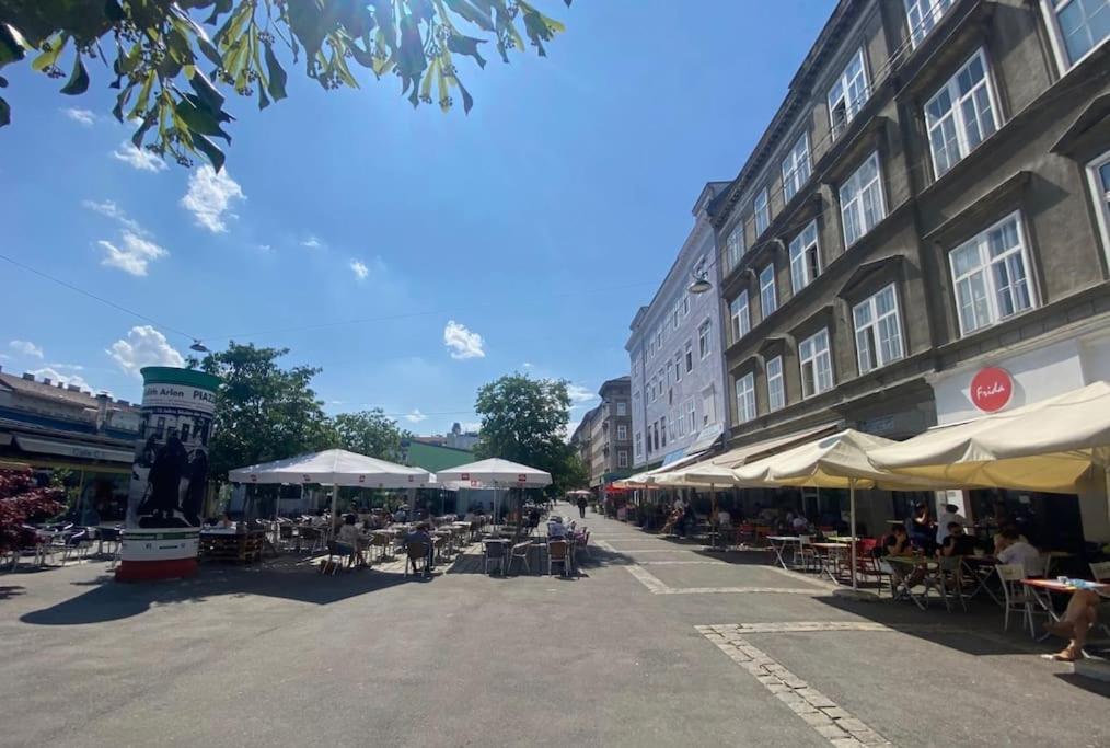Magic Vienna Balcony Apartment Екстер'єр фото